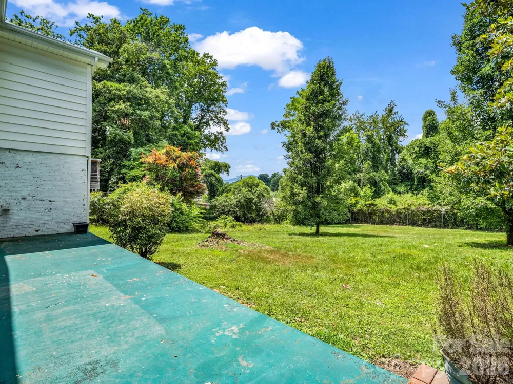 555 State Street Marion, NC 28752