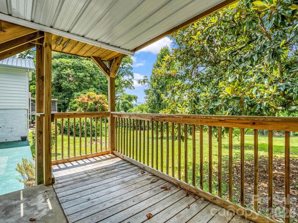 555 State Street Marion, NC 28752