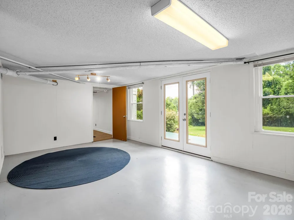 555 State Street Marion, NC 28752