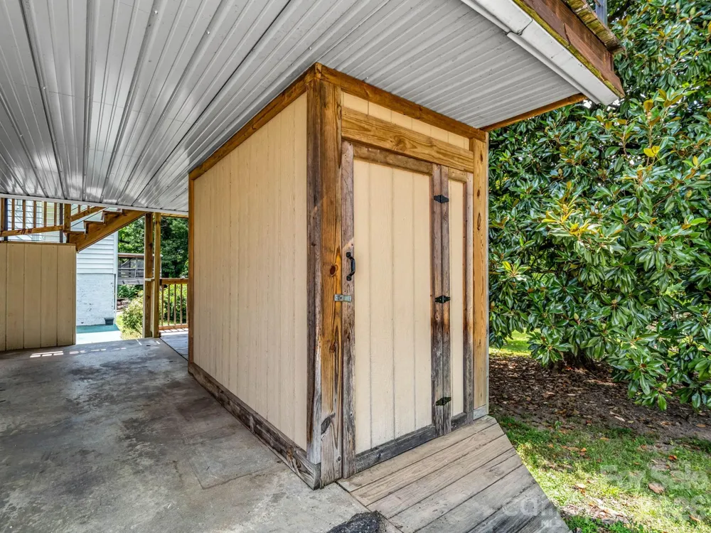 555 State Street Marion, NC 28752