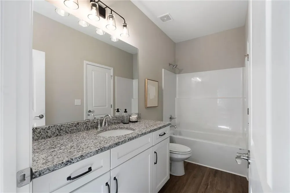 138 Lakewood Drive Waleska, GA 30183
