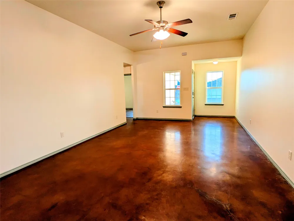 3011 Cricket Drive Bellmead, TX 76705