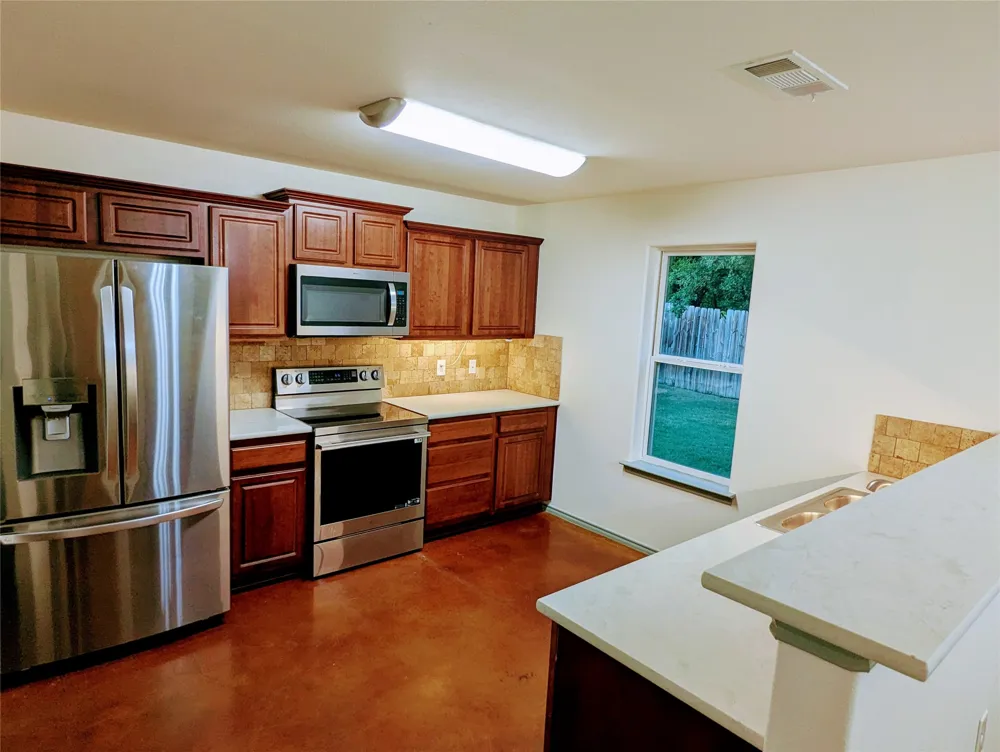 3011 Cricket Drive Bellmead, TX 76705