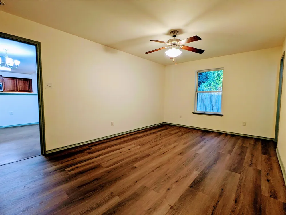 3011 Cricket Drive Bellmead, TX 76705