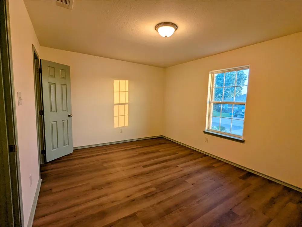 3011 Cricket Drive Bellmead, TX 76705
