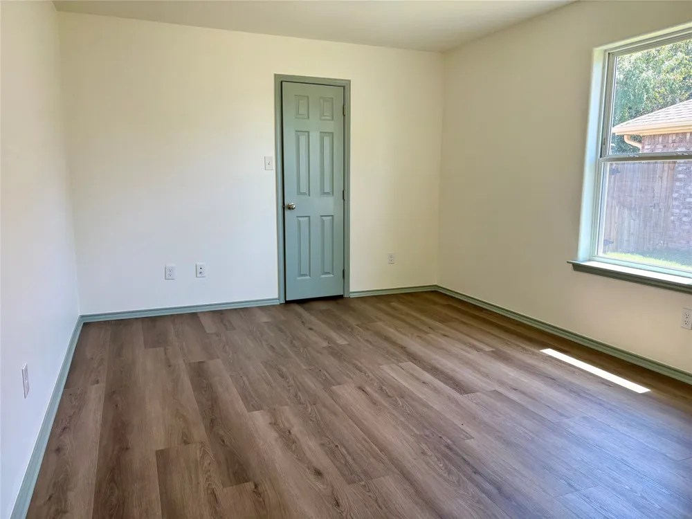 3011 Cricket Drive Bellmead, TX 76705