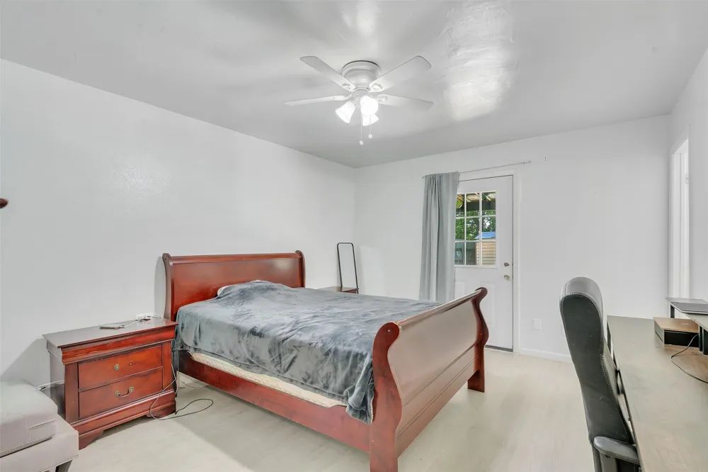 1832 Steinburg Lane Fort Worth, TX 76134