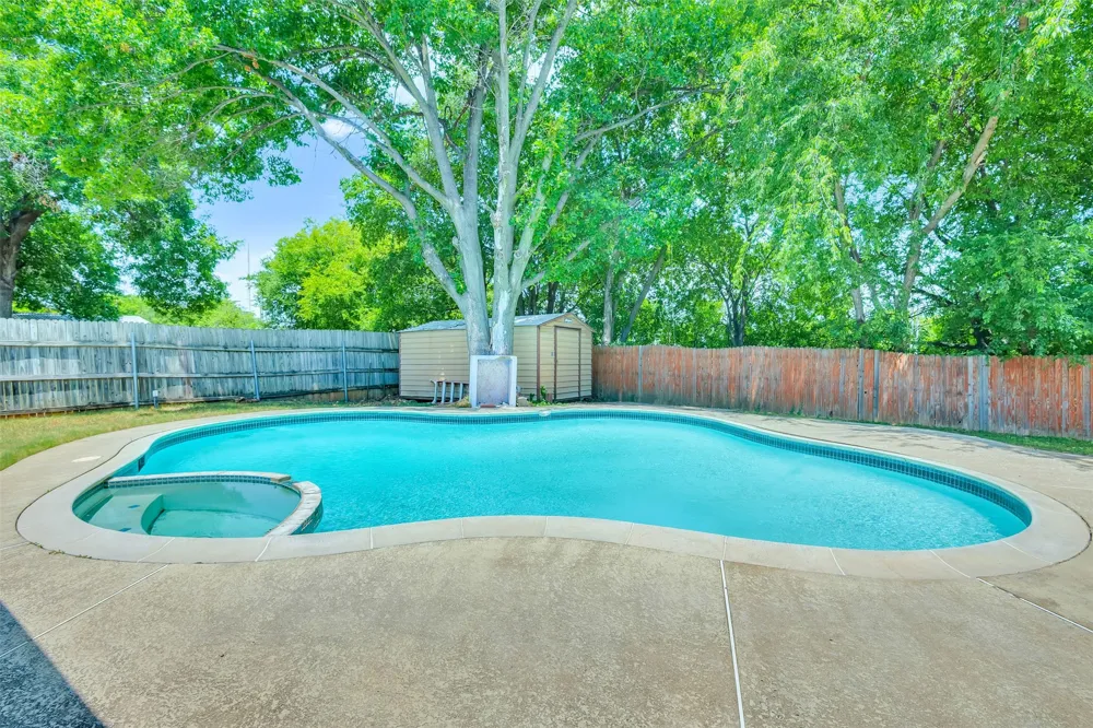 1832 Steinburg Lane Fort Worth, TX 76134