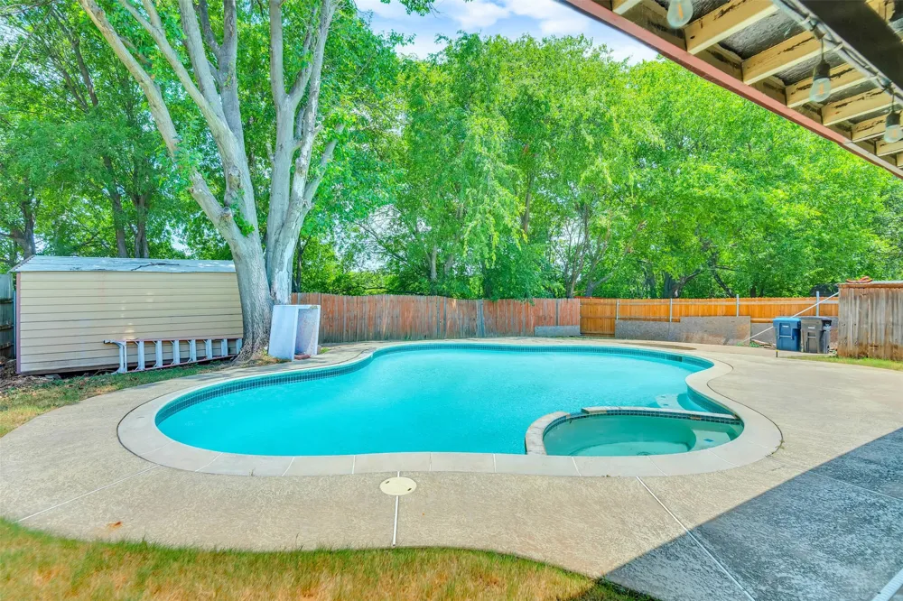 1832 Steinburg Lane Fort Worth, TX 76134