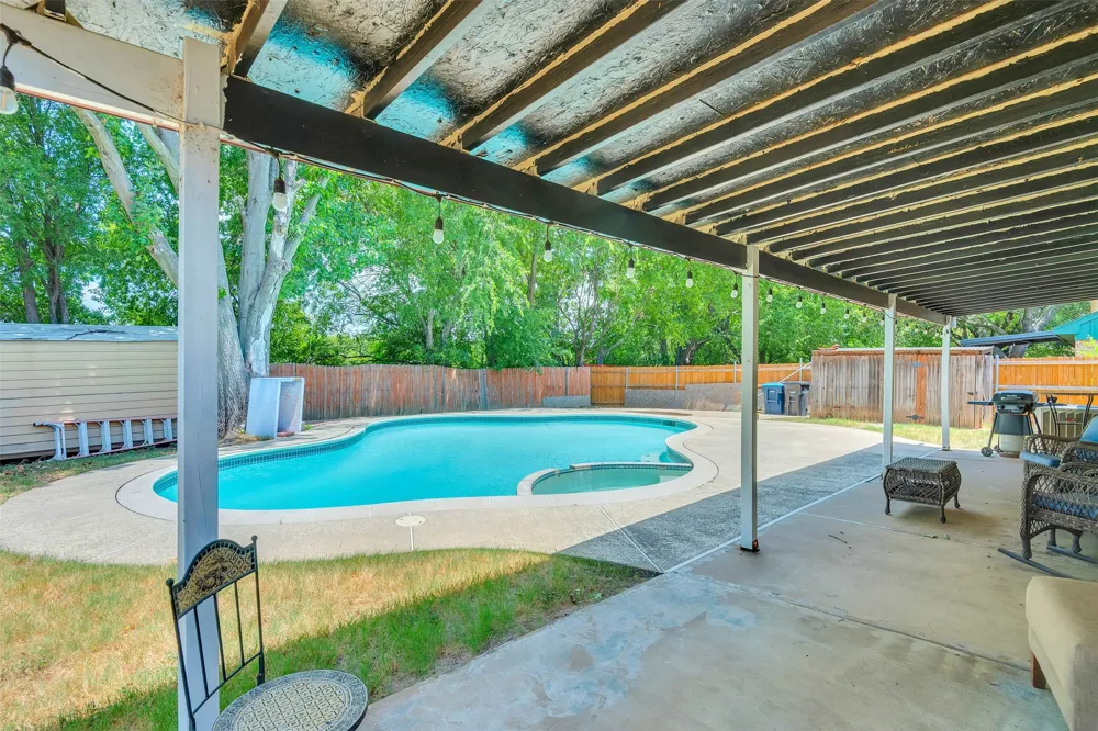 1832 Steinburg Lane Fort Worth, TX 76134
