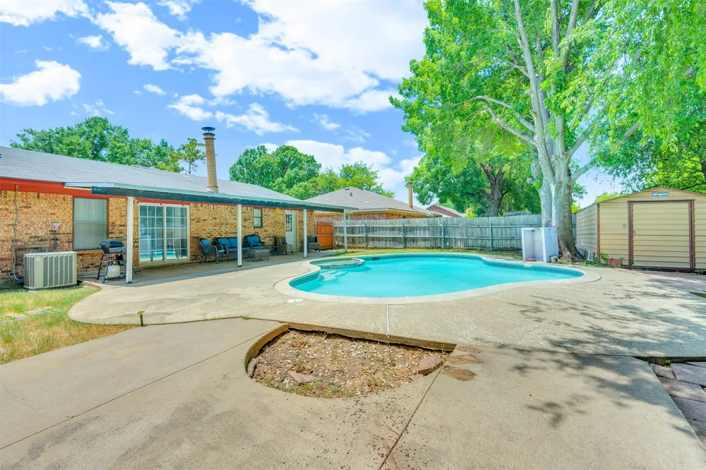 1832 Steinburg Lane Fort Worth, TX 76134