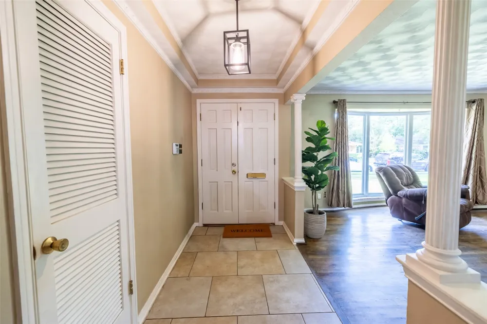 8419 Bocowood Drive Dallas, TX 75228