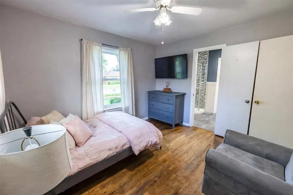 8419 Bocowood Drive Dallas, TX 75228