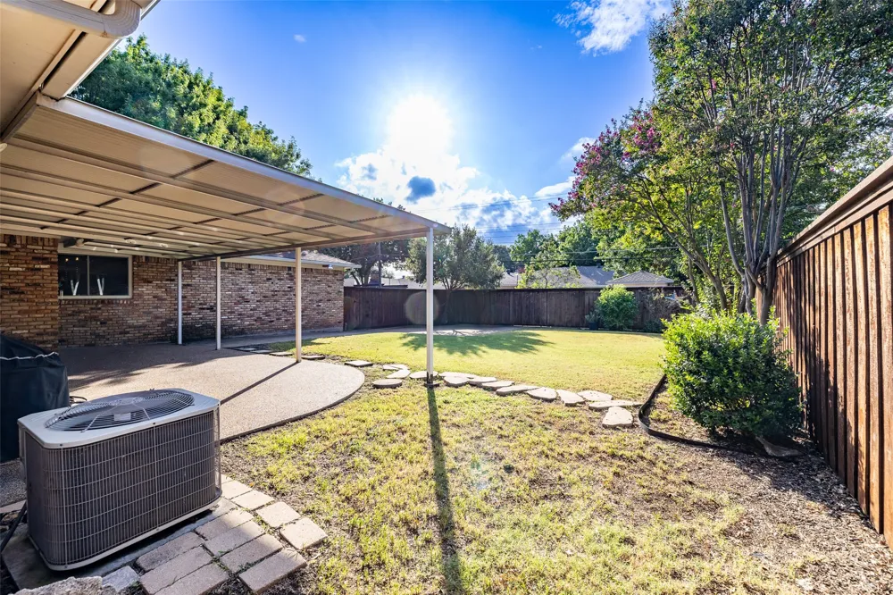 8419 Bocowood Drive Dallas, TX 75228