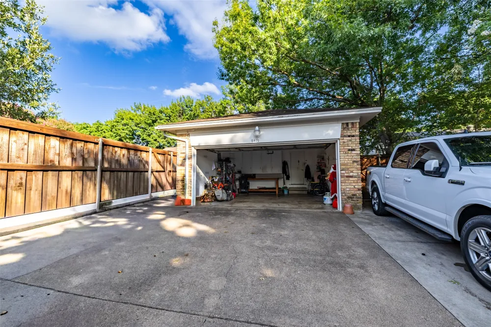 8419 Bocowood Drive Dallas, TX 75228
