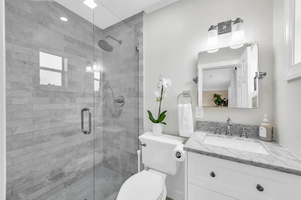 366 ELM AVENUE Tequesta, FL 33469
