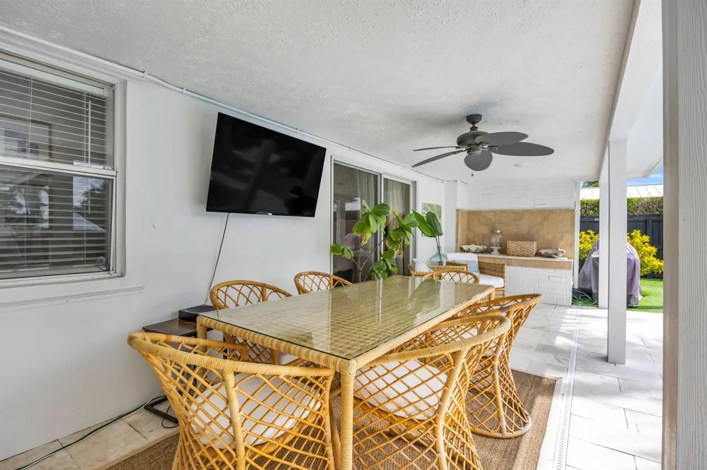 366 ELM AVENUE Tequesta, FL 33469