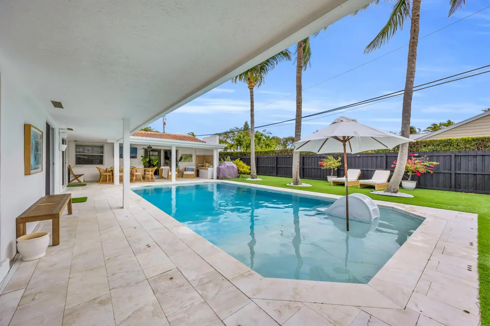 366 ELM AVENUE Tequesta, FL 33469