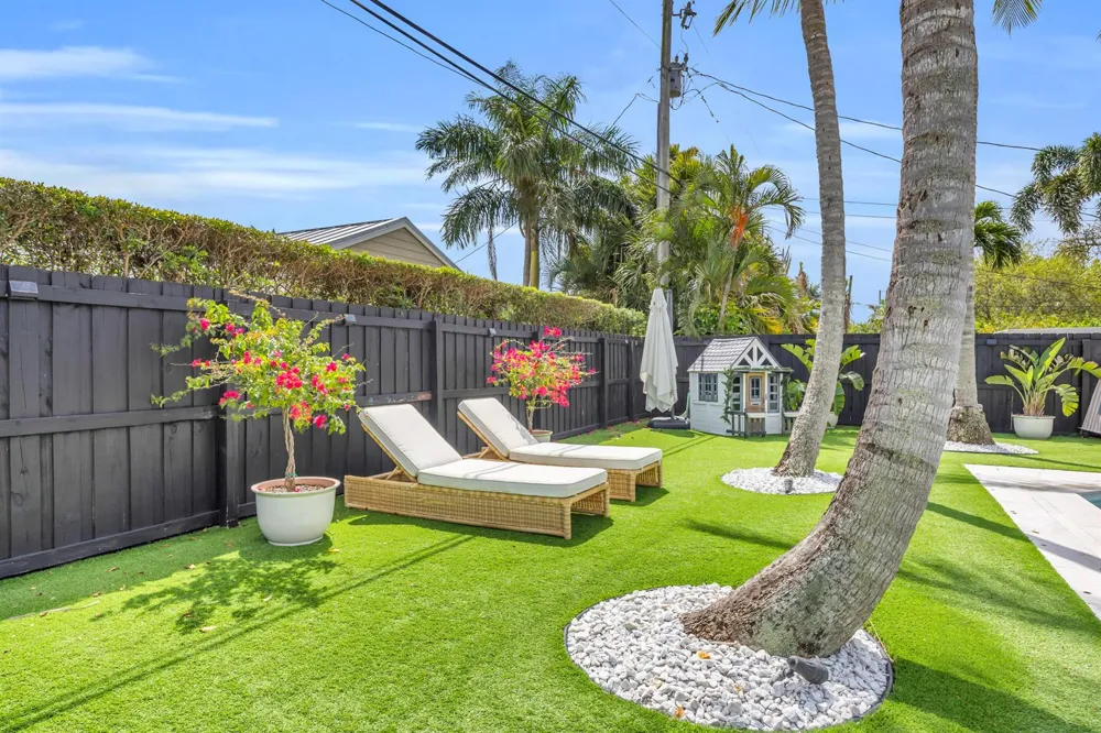 366 ELM AVENUE Tequesta, FL 33469