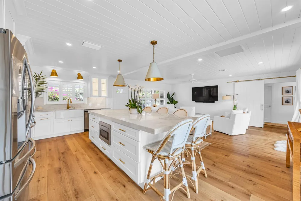 366 ELM AVENUE Tequesta, FL 33469