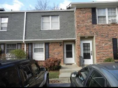 2040 Kings Gate Circle #B