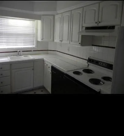 2040 Kings Gate Circle #B Snellville, GA 30078