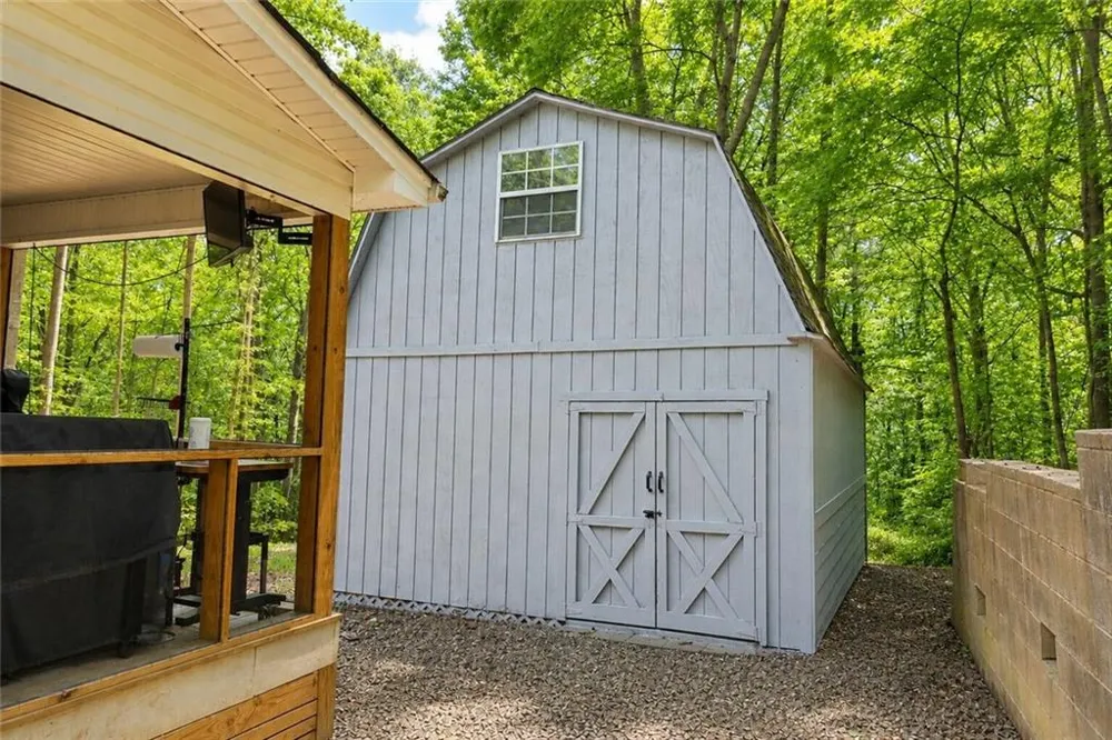 2033 Carson Segars Road Maysville, GA 30558