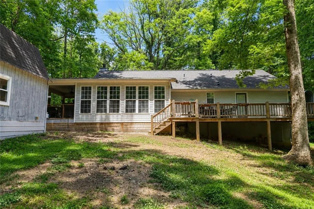 2033 Carson Segars Road Maysville, GA 30558