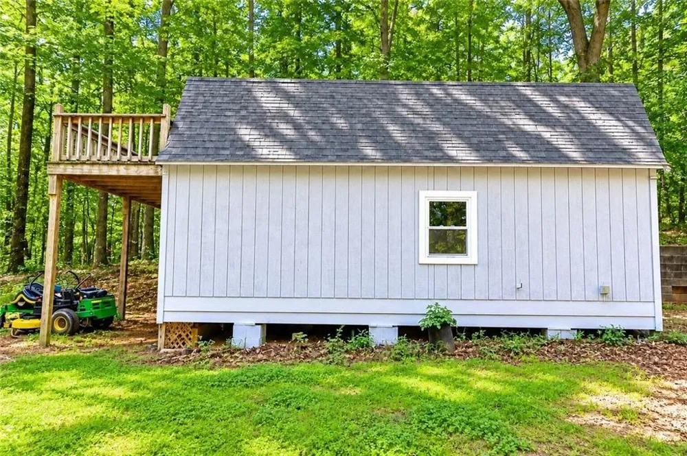 2033 Carson Segars Road Maysville, GA 30558