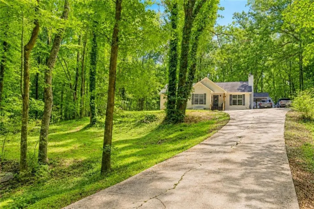 2033 Carson Segars Road Maysville, GA 30558