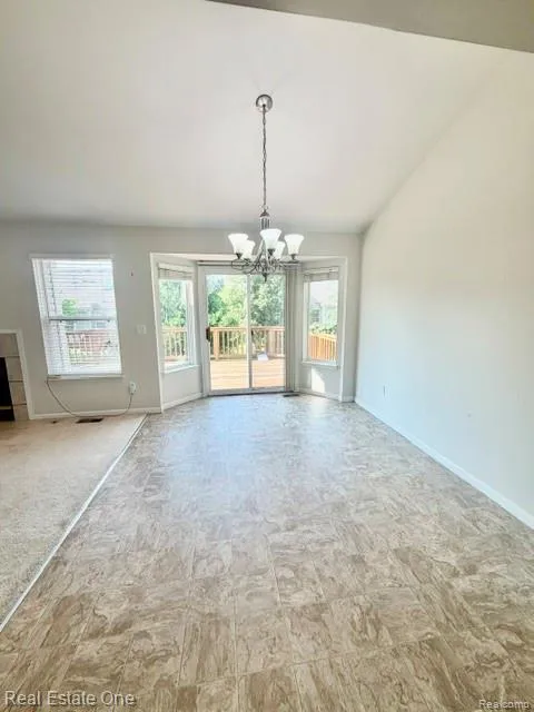 830 WOODHAVEN Commerce Charter Township, MI 48390