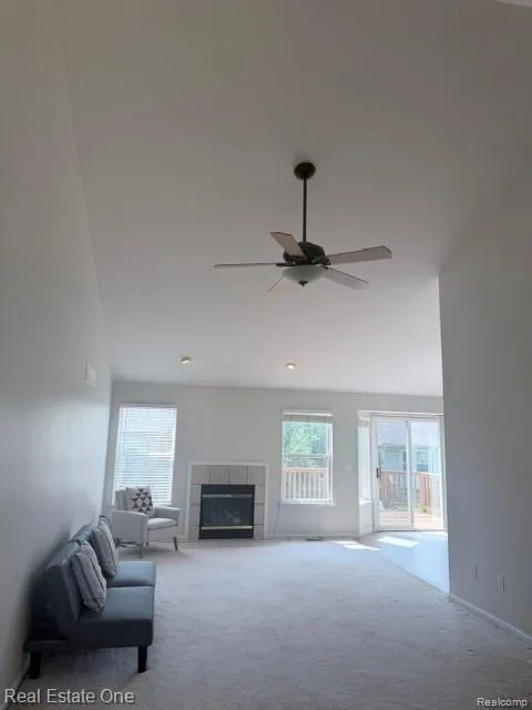 830 WOODHAVEN Commerce Charter Township, MI 48390