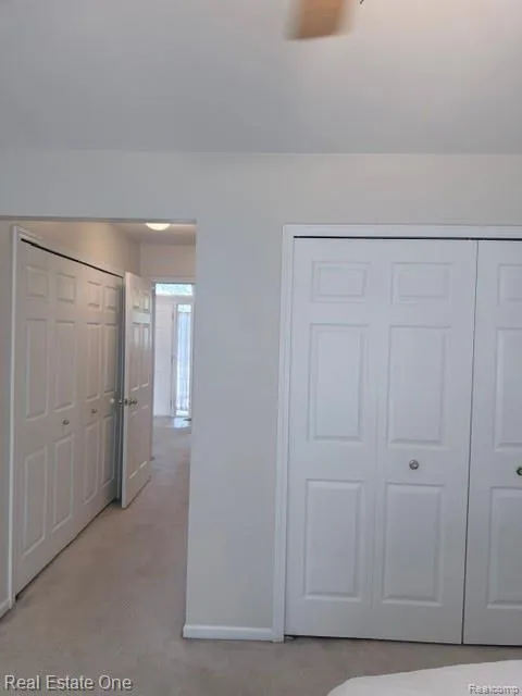 830 WOODHAVEN Commerce Charter Township, MI 48390