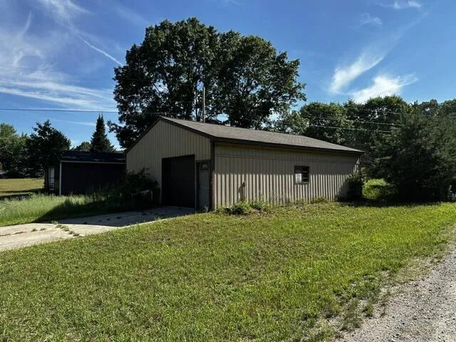 7676 Courtland Drive NE Cannon Township, MI 49341
