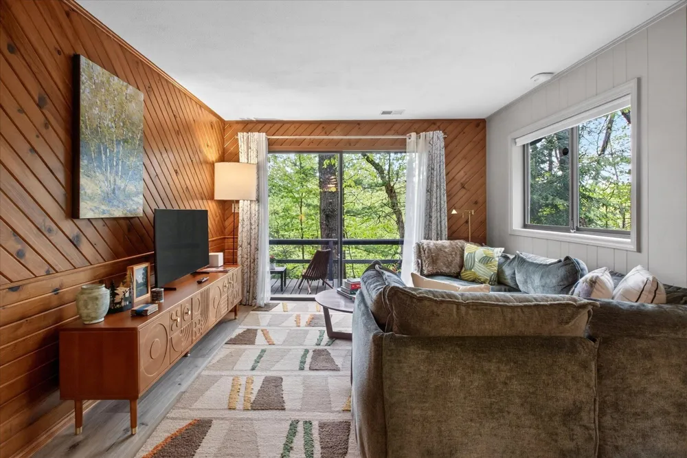 3109 River Bend Trail Manlius Township, MI 49408