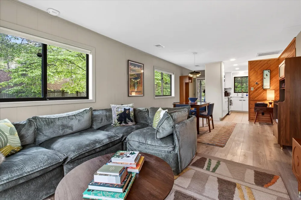 3109 River Bend Trail Manlius Township, MI 49408