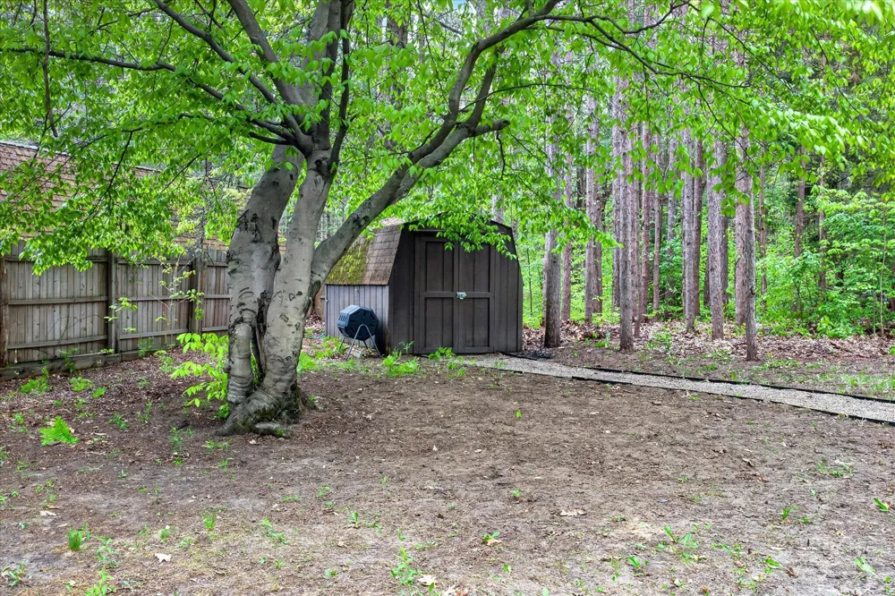 3109 River Bend Trail Manlius Township, MI 49408