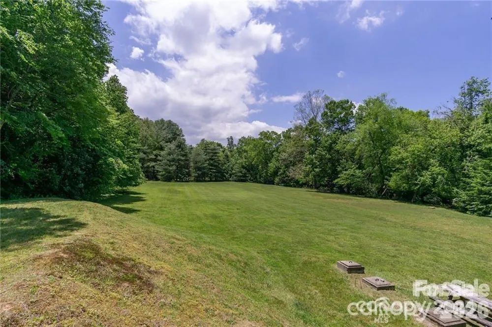 99999 Mills River Way #108 Horse Shoe, NC 28742