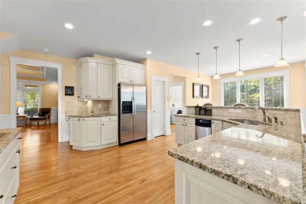 526 Orchard Drive Clarkesville, GA 30523