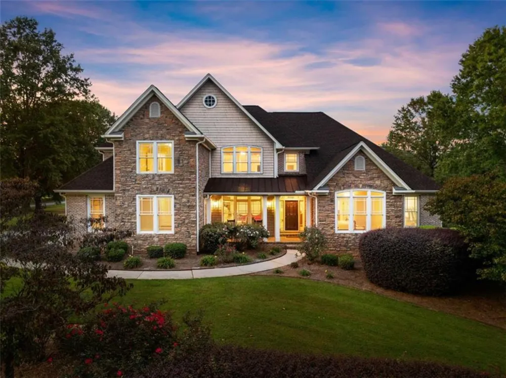 526 Orchard Drive Clarkesville, GA 30523