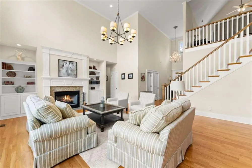 526 Orchard Drive Clarkesville, GA 30523