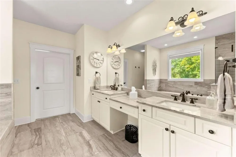 526 Orchard Drive Clarkesville, GA 30523
