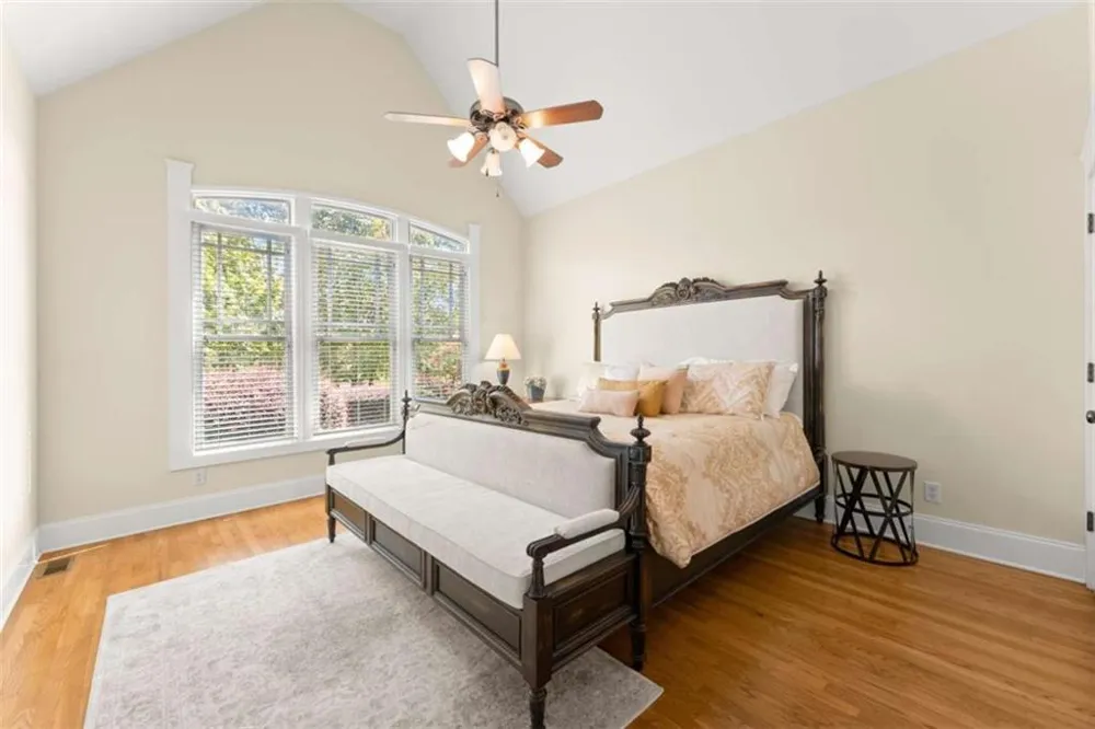526 Orchard Drive Clarkesville, GA 30523