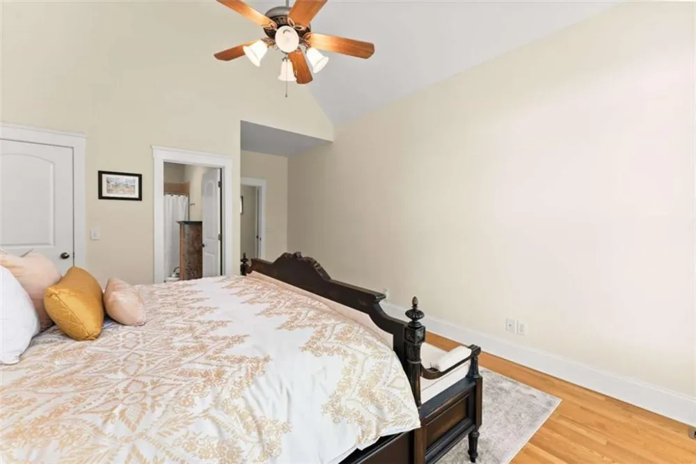 526 Orchard Drive Clarkesville, GA 30523