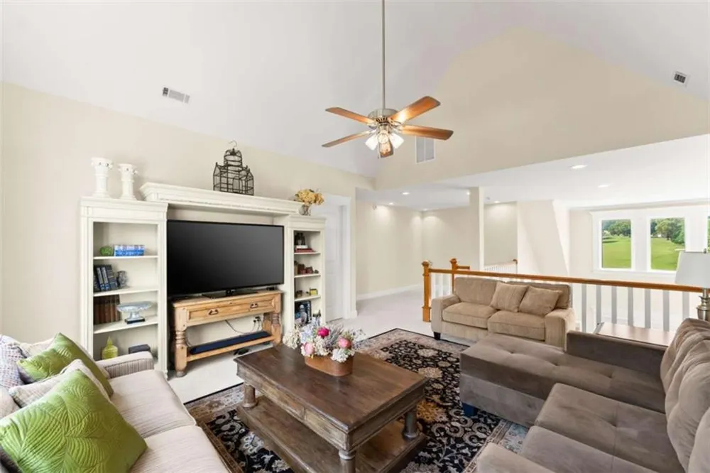 526 Orchard Drive Clarkesville, GA 30523