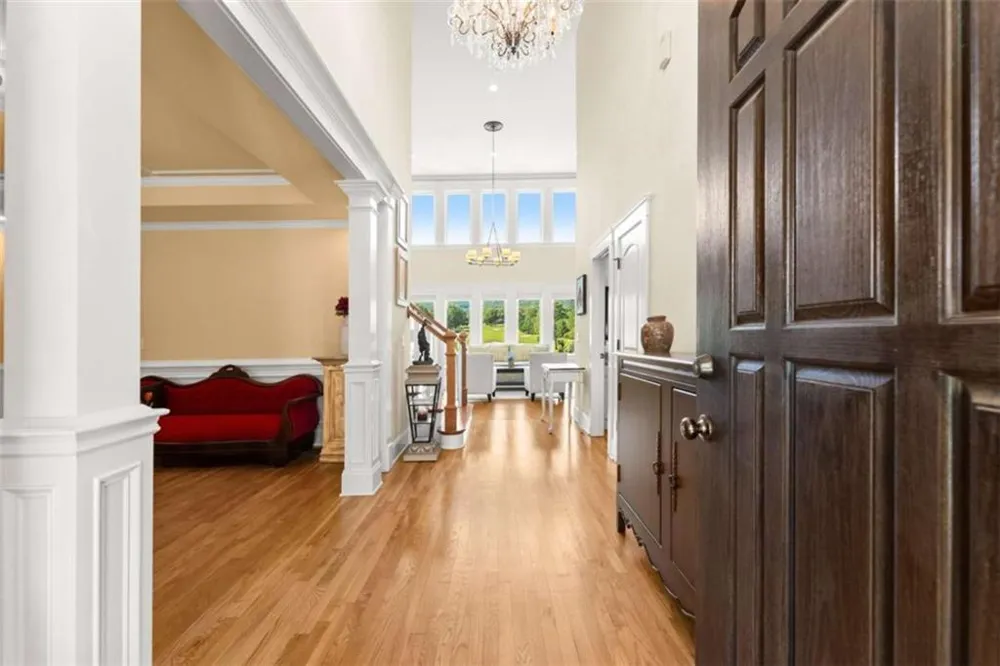 526 Orchard Drive Clarkesville, GA 30523