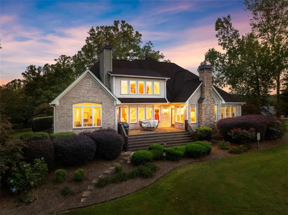 526 Orchard Drive Clarkesville, GA 30523