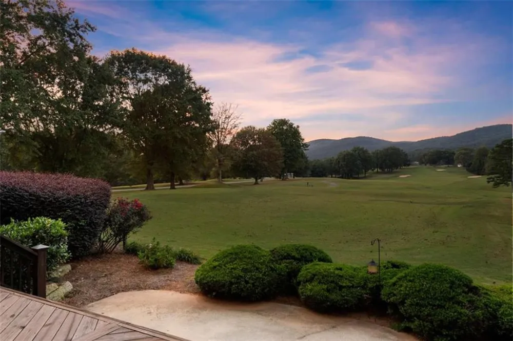 526 Orchard Drive Clarkesville, GA 30523