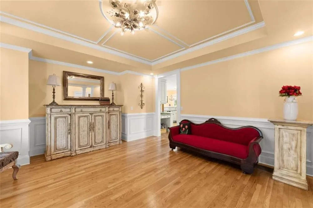 526 Orchard Drive Clarkesville, GA 30523