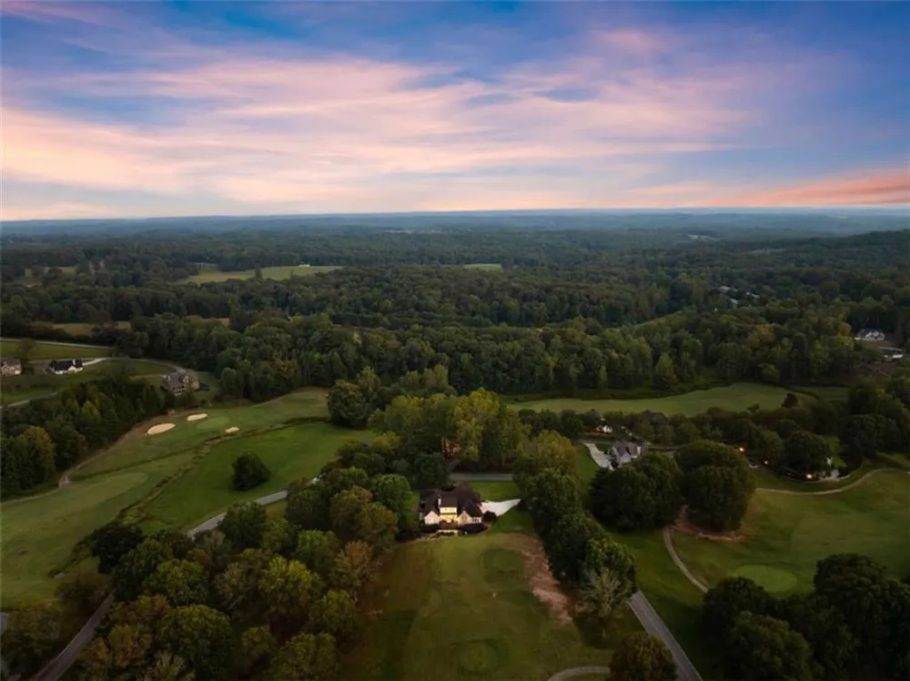 526 Orchard Drive Clarkesville, GA 30523